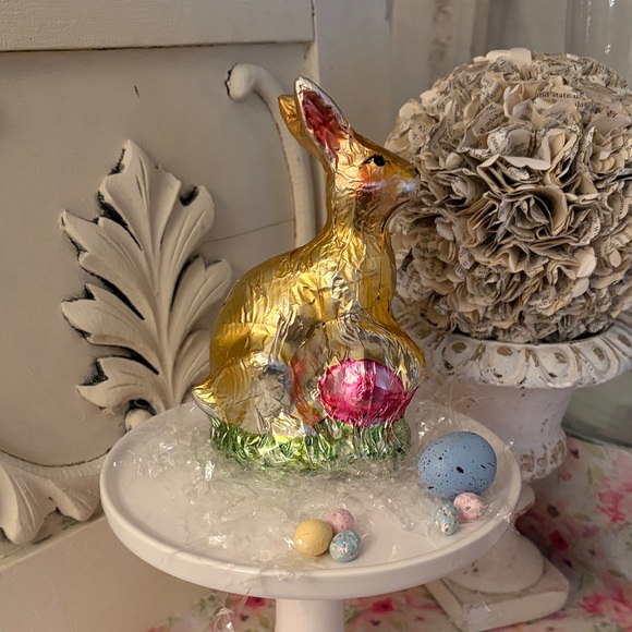 Gold Foil Easter Bunny Figurine - Picture 2 of 6
